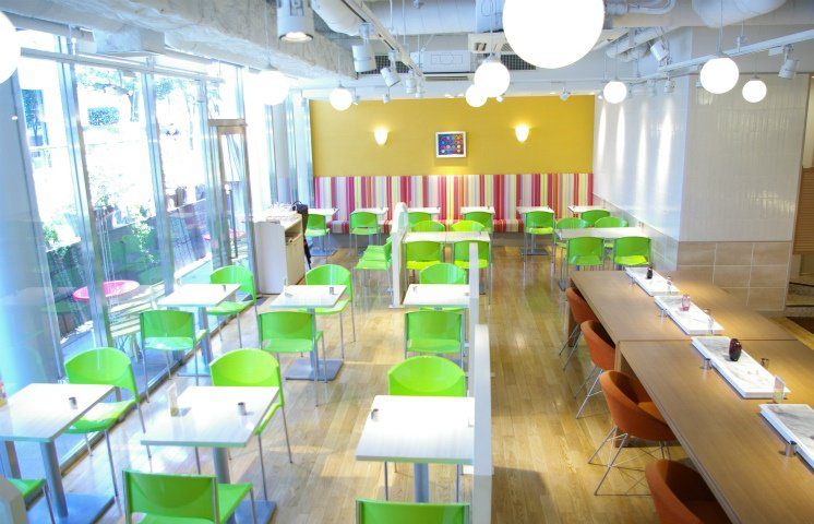 カフェテーブルテラス