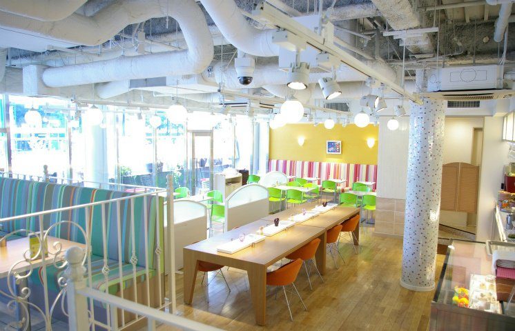 カフェテーブルテラス