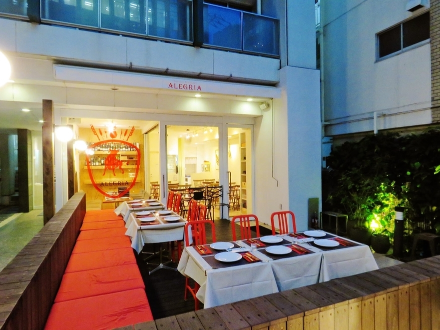 渋谷の結婚式二次会 貸切会場を探す お祝金 ディズニー付 パーティーレーベル