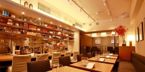 【閉店】エーダブリュキッチン・テン