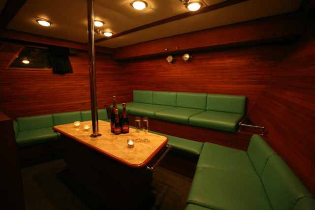 cruising-yokohama-paradise