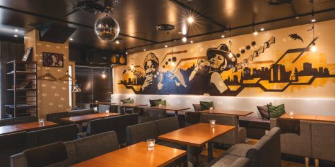 カワラ カフェアンドダイニング銀座店