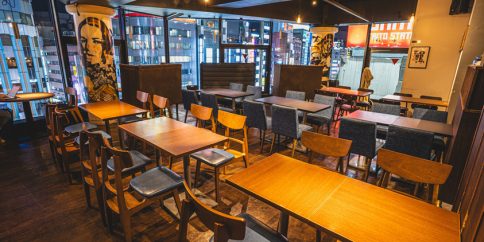 カワラ カフェアンドダイニング新宿東口店